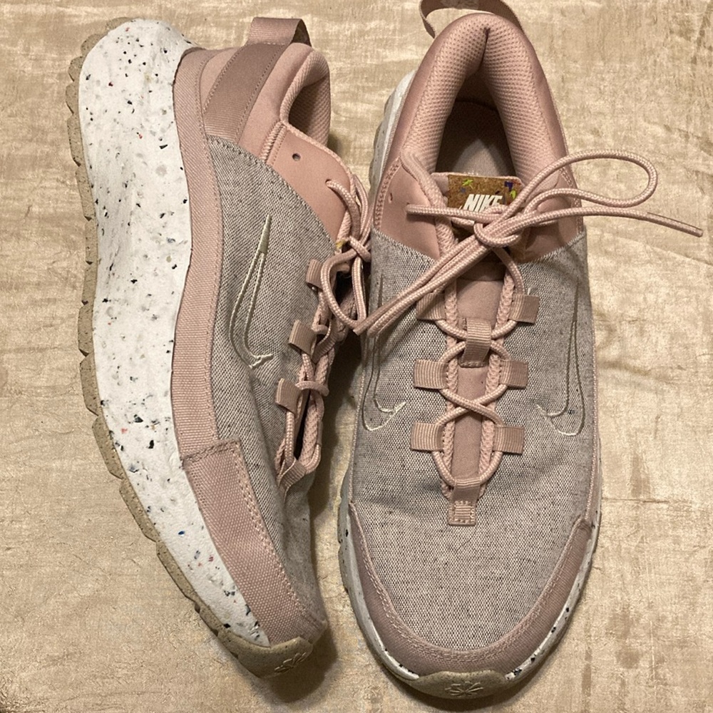 Nike Crater Remixa Sneakers in Pink Oxford Summit White
